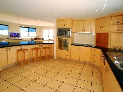 **** מלון דירות יאפון Villa Mar Colina אוסטרליה